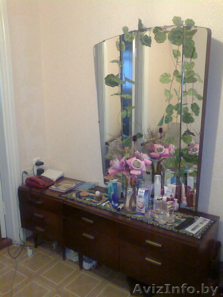 продам триляж с 2-мя тумбочками б/у - Изображение #1, Объявление #617378