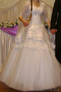 Продам недорого шикарное белоснежное свадебное платье  - Изображение #1, Объявление #1100482